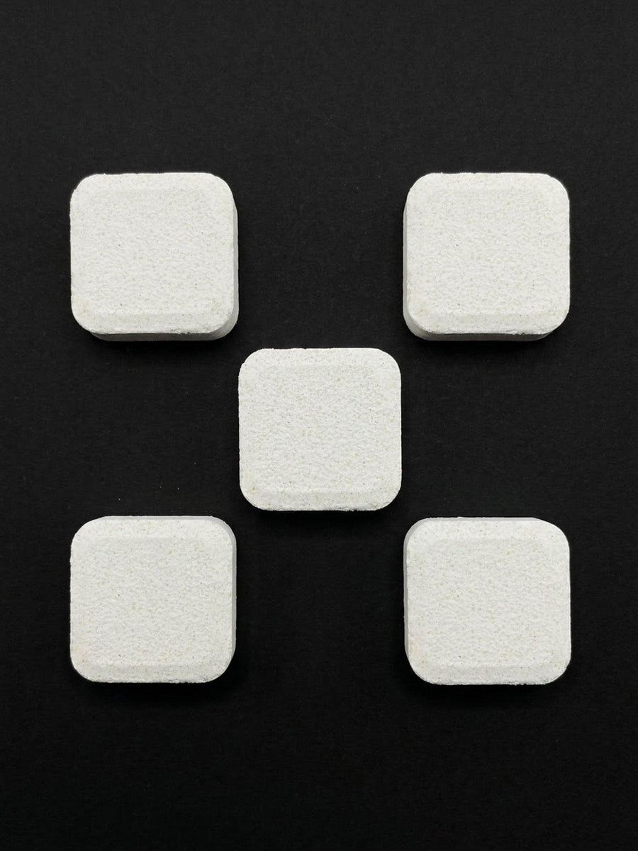 viblii descaling tablet close-up showing citric acid and enzyme formula